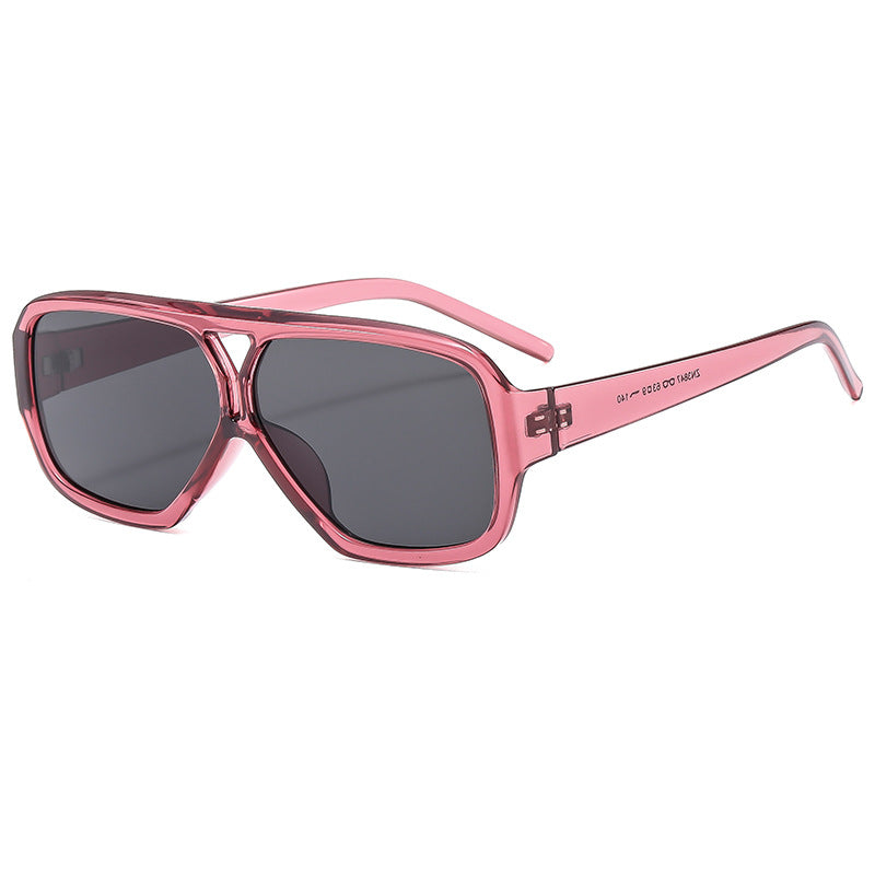 Damen modische oversized Sonnenbrille mit breitem Rahmen und schützenden Gläsern Brehn