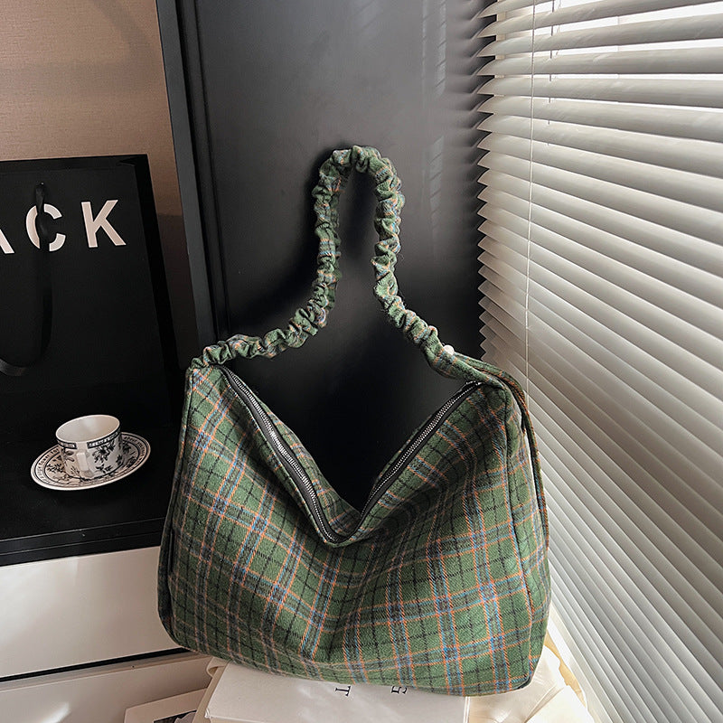 Chic Everyday Hobo Bag Brehn