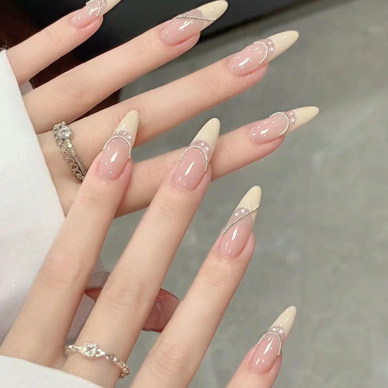 Glamouröse Nageldesigns Brehn