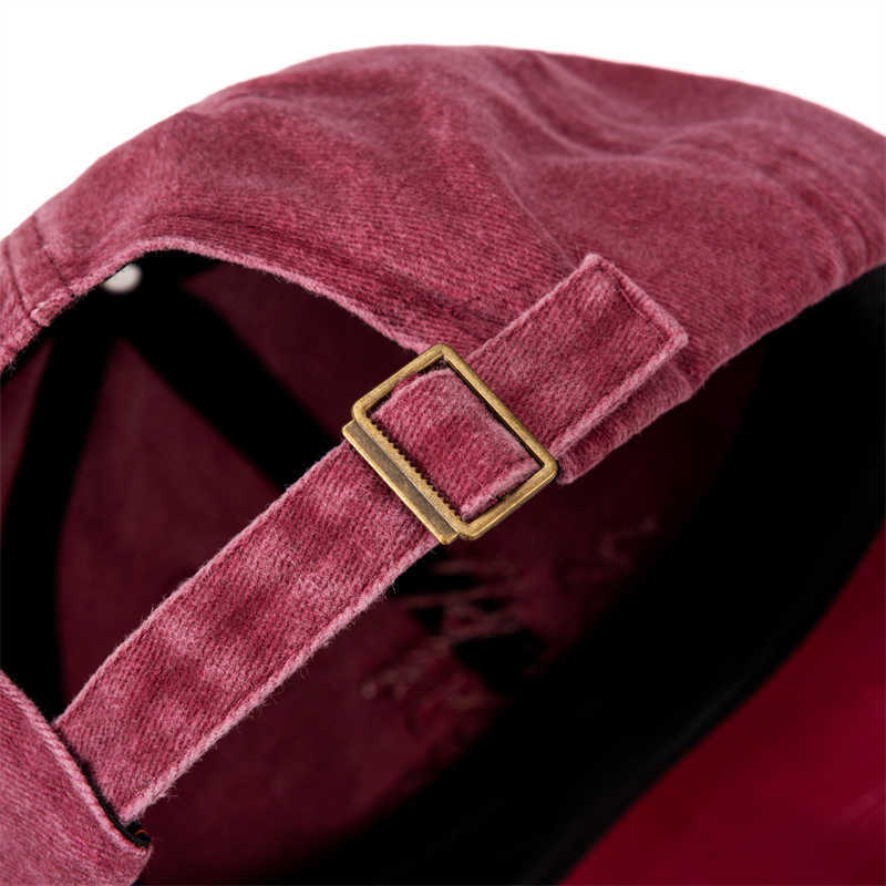 Frauen Soft Velvet Bestickte Kappe Brehn