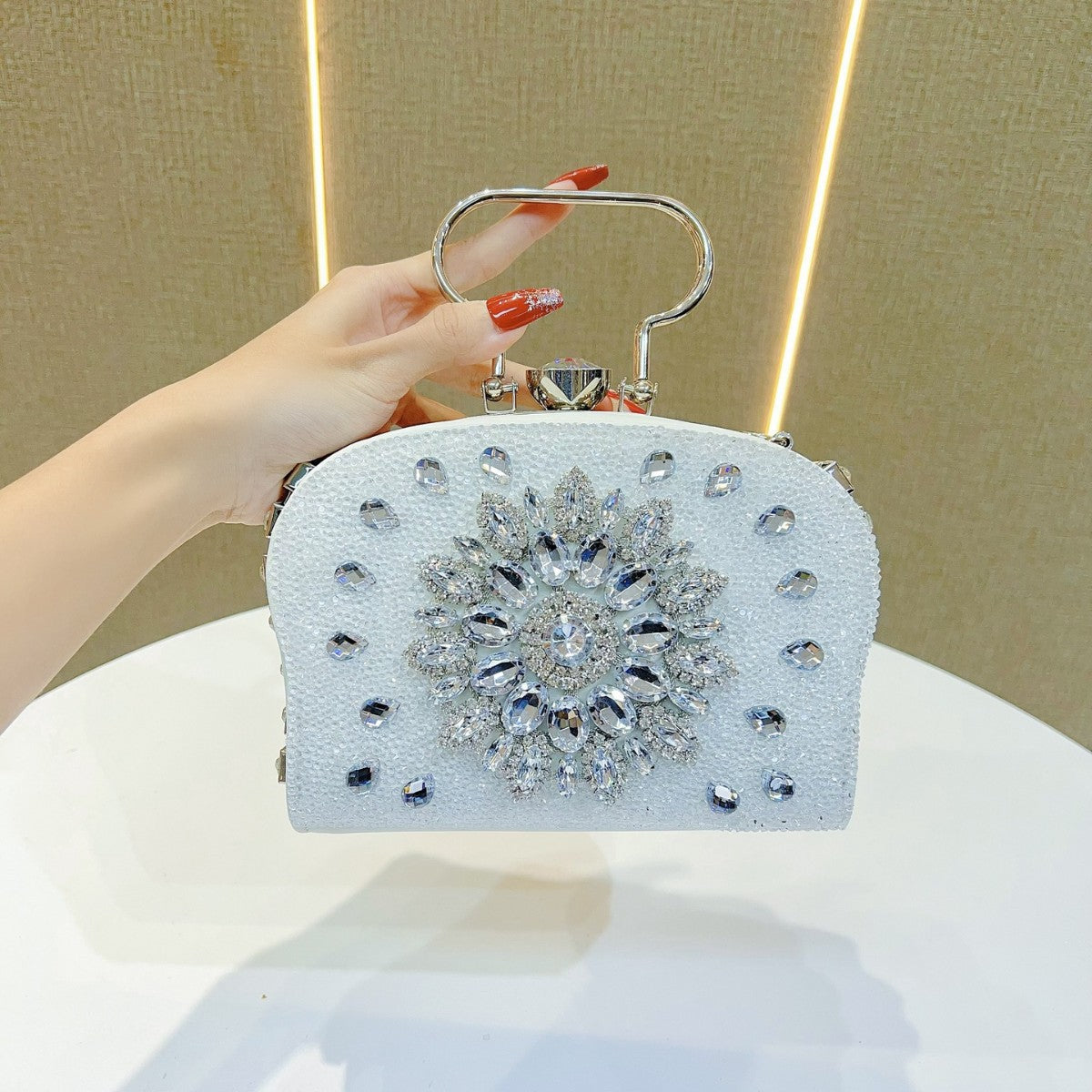 Elegante Perlen Abendtasche