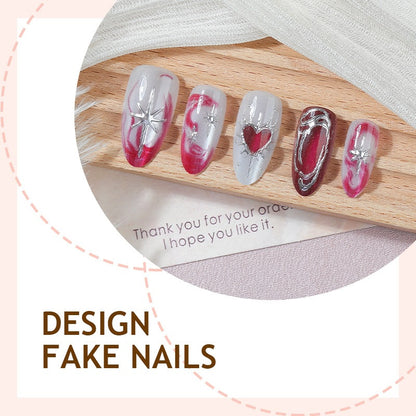 Kunstnagelset mit eleganten Herz- und Glitzermotiven Brehn