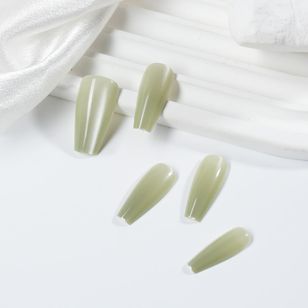 Langanhaltendes Glänzendes Press-On Nail Set Brehn