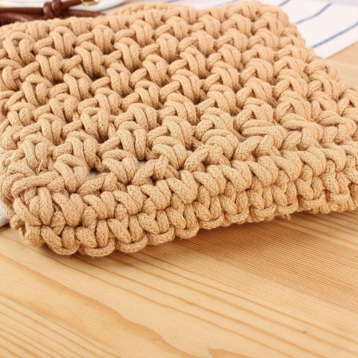Handtasche Aus Handgefertigtem Makramee mit Verstellbarem Schulterriemen Brehn