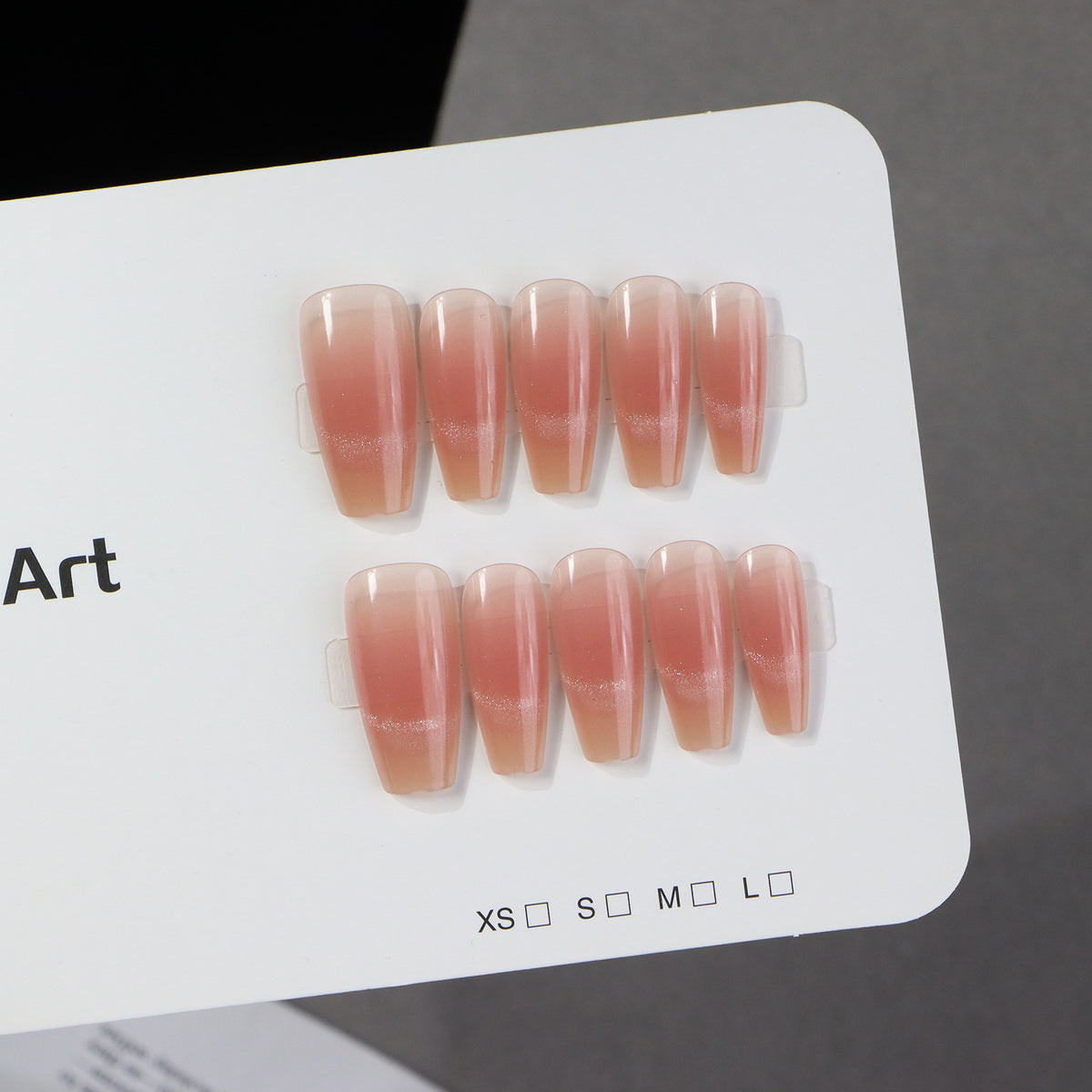 Press-On Nail Art Brehn