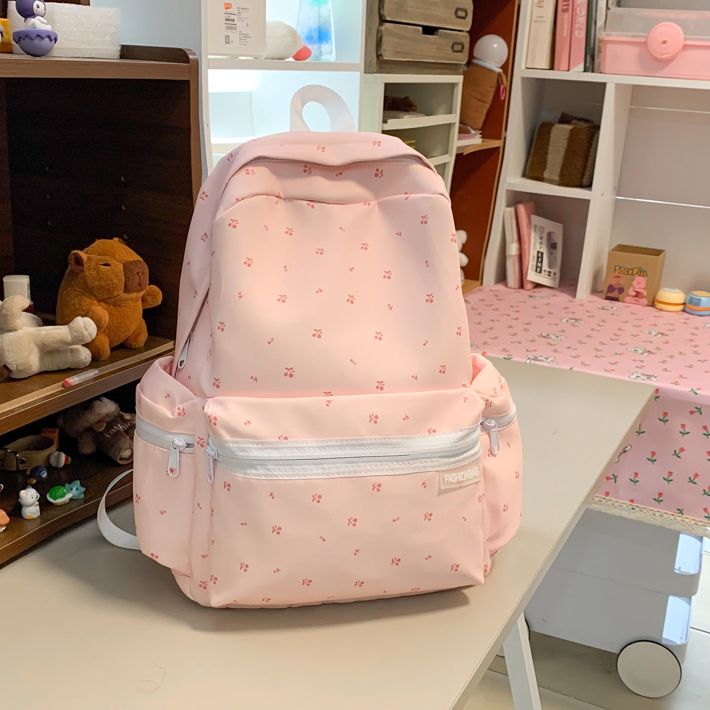 Stilvoller Rucksack mit floralem Muster