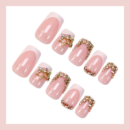 Kunstnagelset mit Glitzerakzenten und Festtagsdesign Brehn