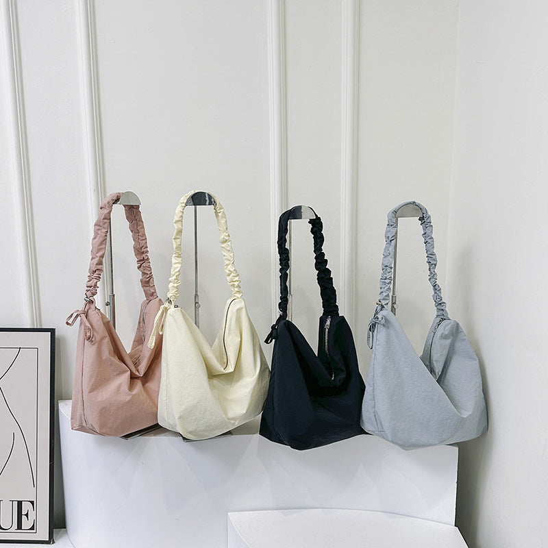 Lässige lässige Hobo-Tasche Brehn