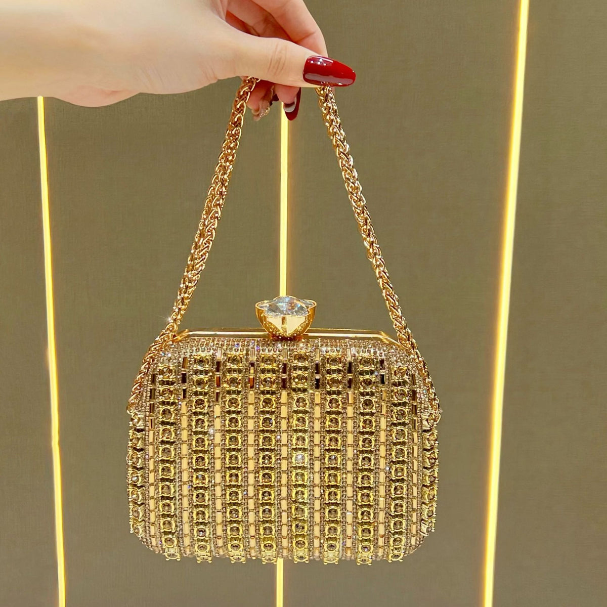 Dekorative Strass-Handtasche