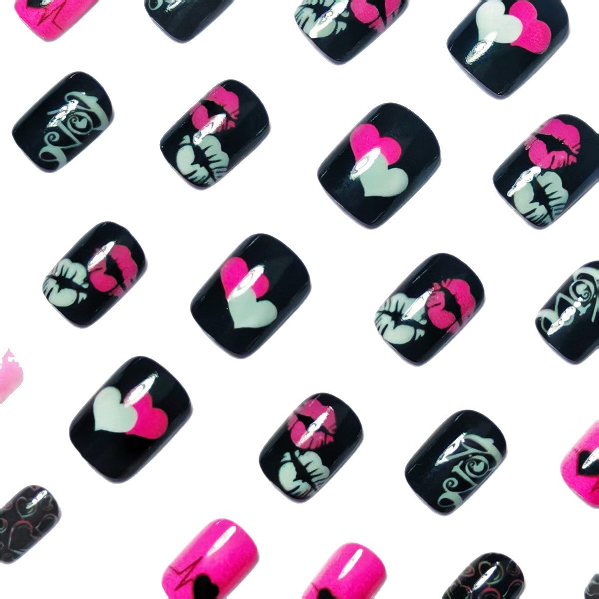 Kunstnageldesign mit Herzen und Kussmotiven Brehn