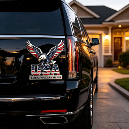 Dekofigur mit Adler-Symbolik