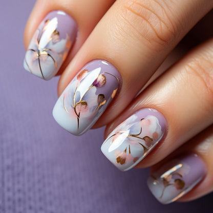 Elegante florale Gel-Nagelkunstverlängerungen Brehn