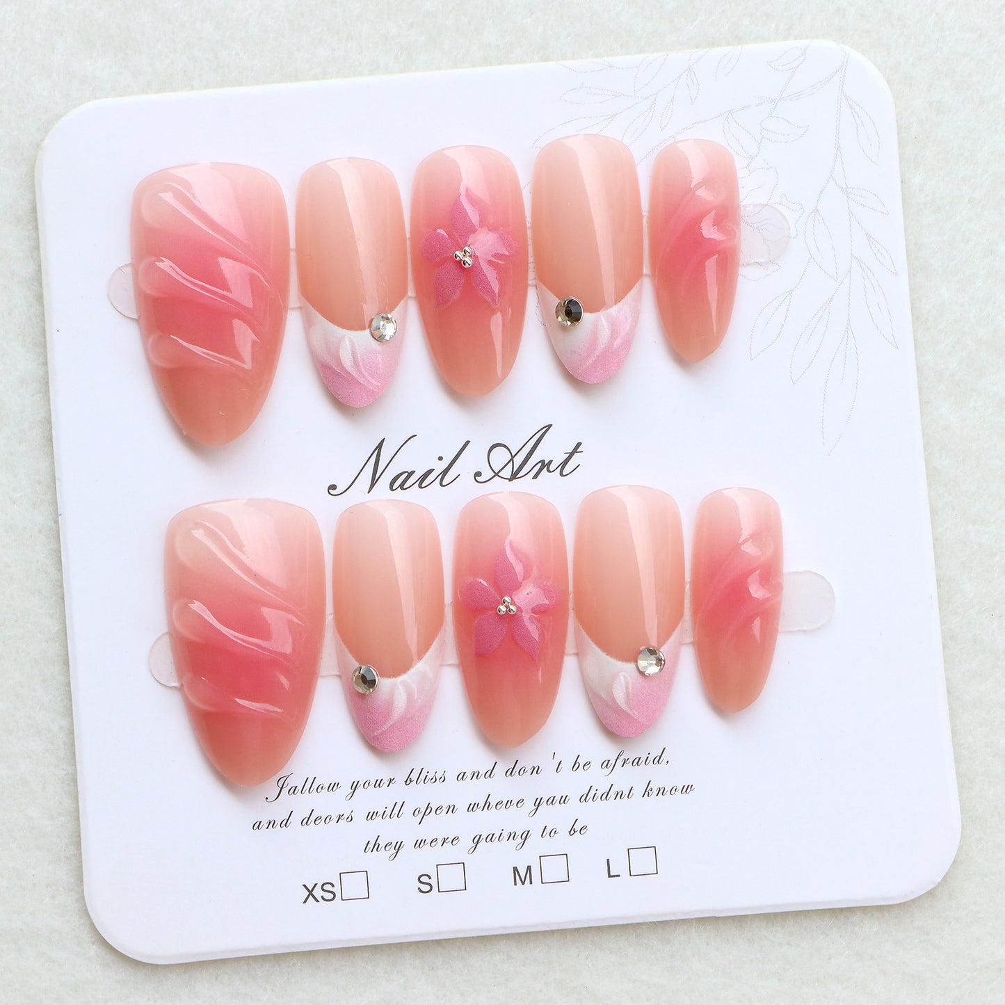 Blumenverzierte Press-On Nagels Set Brehn