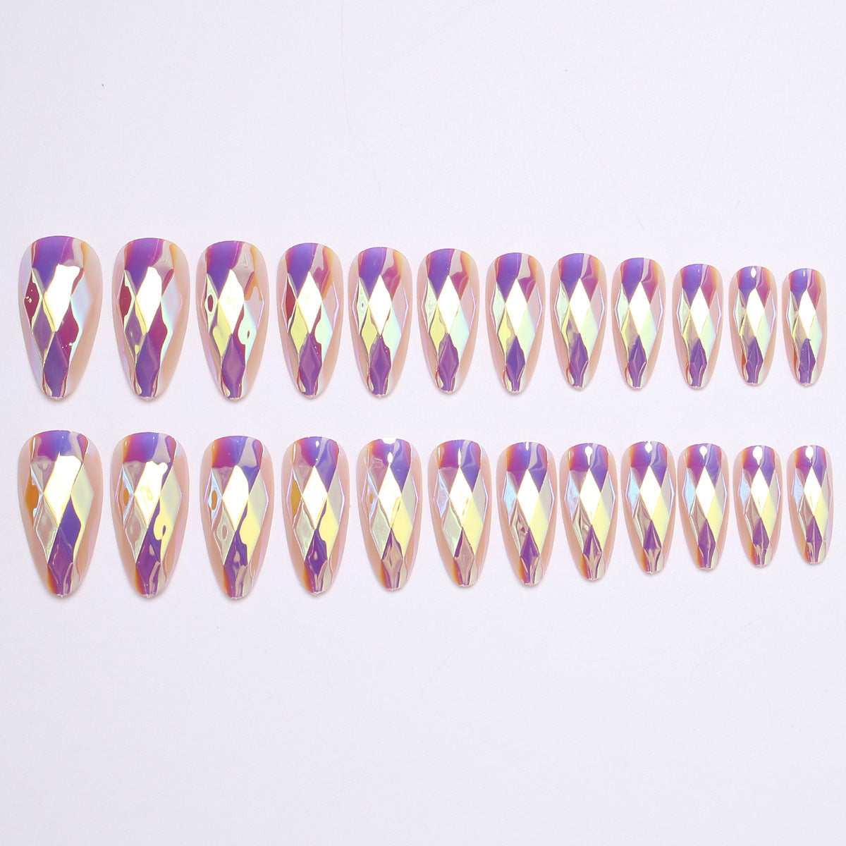 Diamantförmiges Press-On Nagelset Brehn