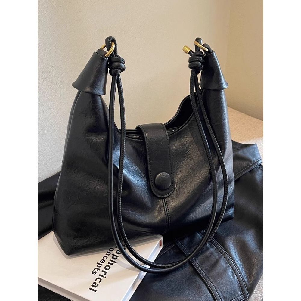 Klassische Leder Hobo-Tasche Brehn