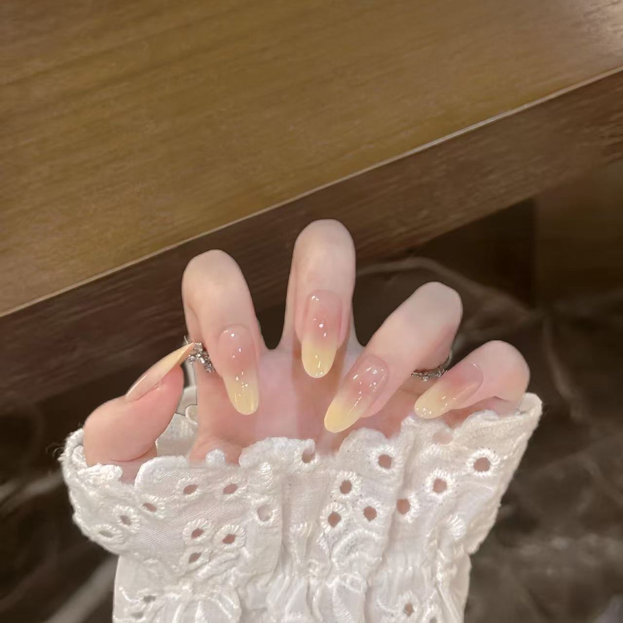 Kunstnägel Im Modernen Ombre-Design Brehn
