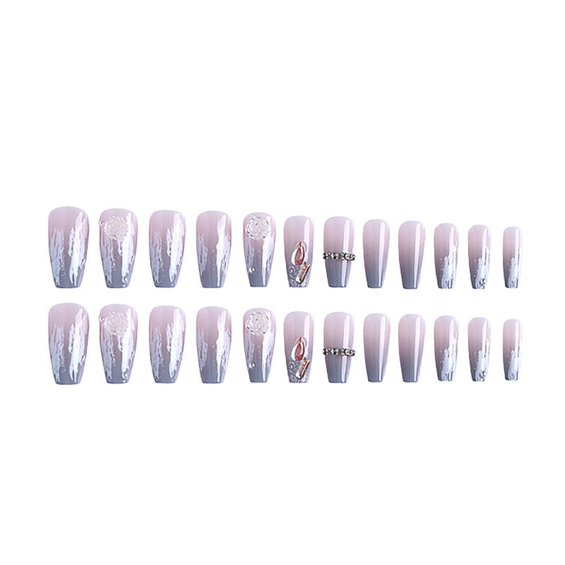 Kunstnagelset mit filigranen Rosen- und Glitzerverzierungen Brehn
