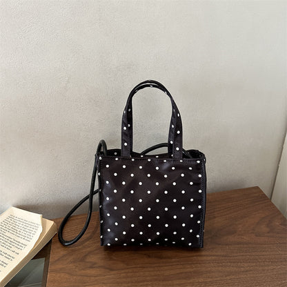 Charmante Pünktchen Mini-Handtasche