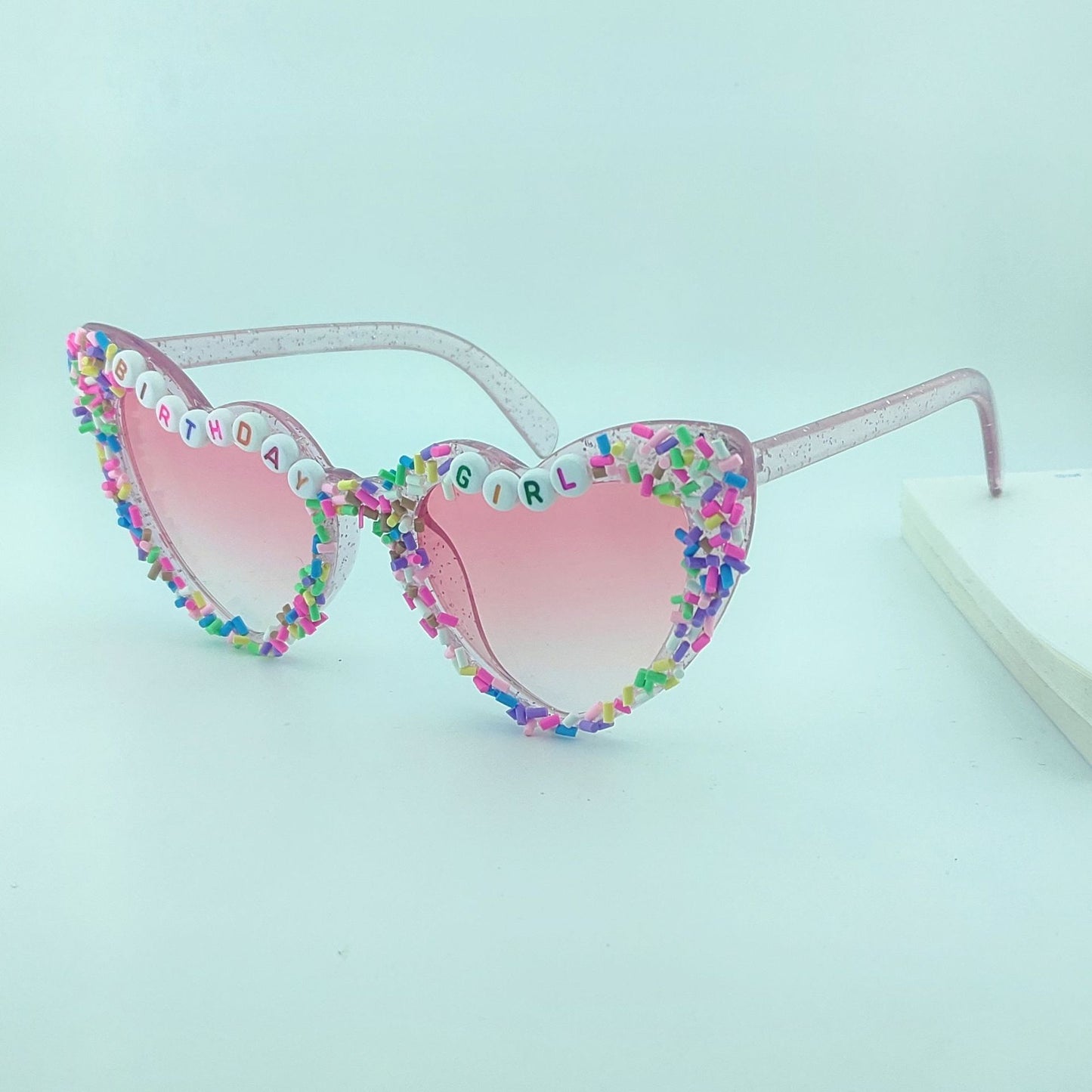 Damen Herzförmige Sonnenbrille mit außergewöhnlichem Dekor Brehn