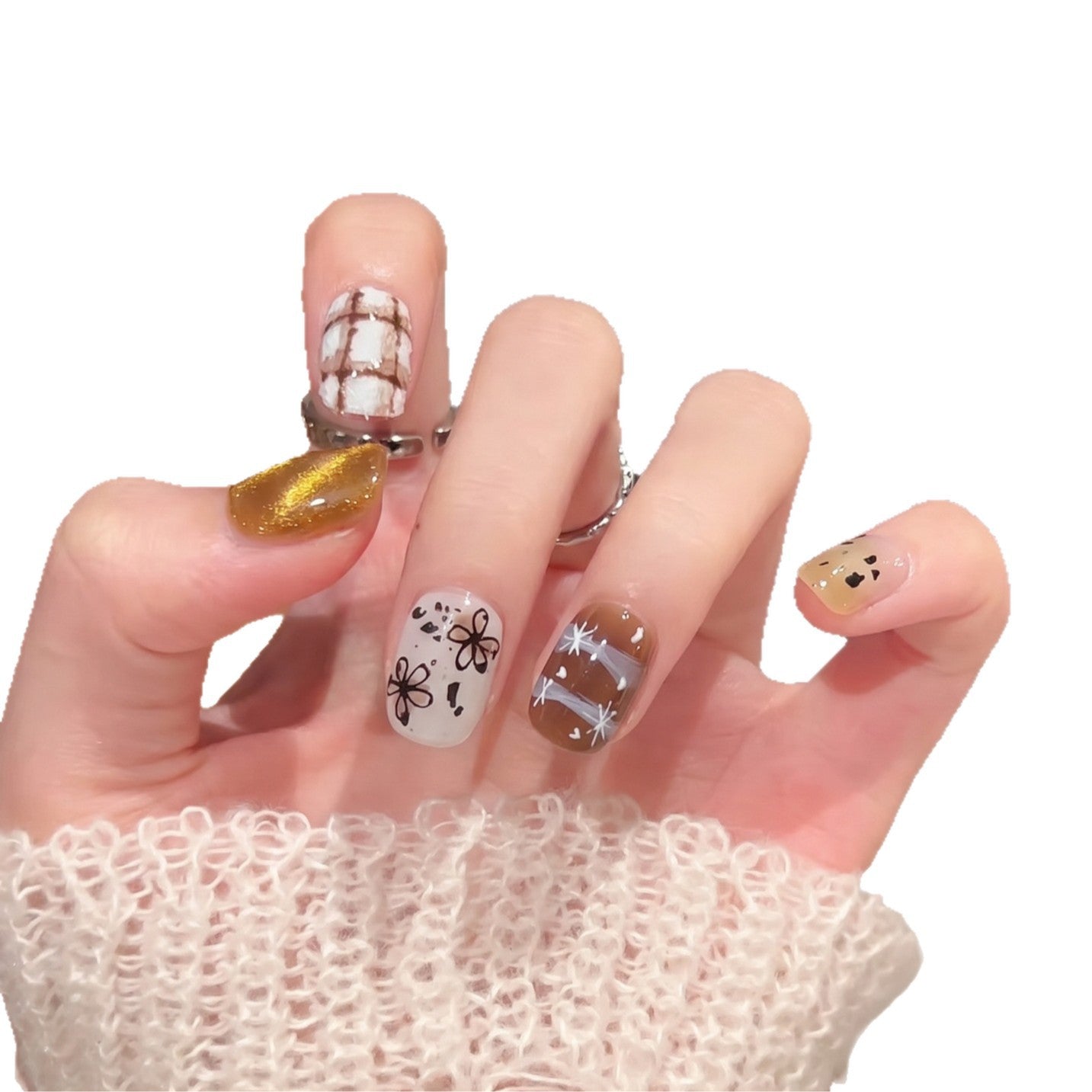 Künstlerisches Press-On-Nagelset mit einzigartigen Designelementen Brehn