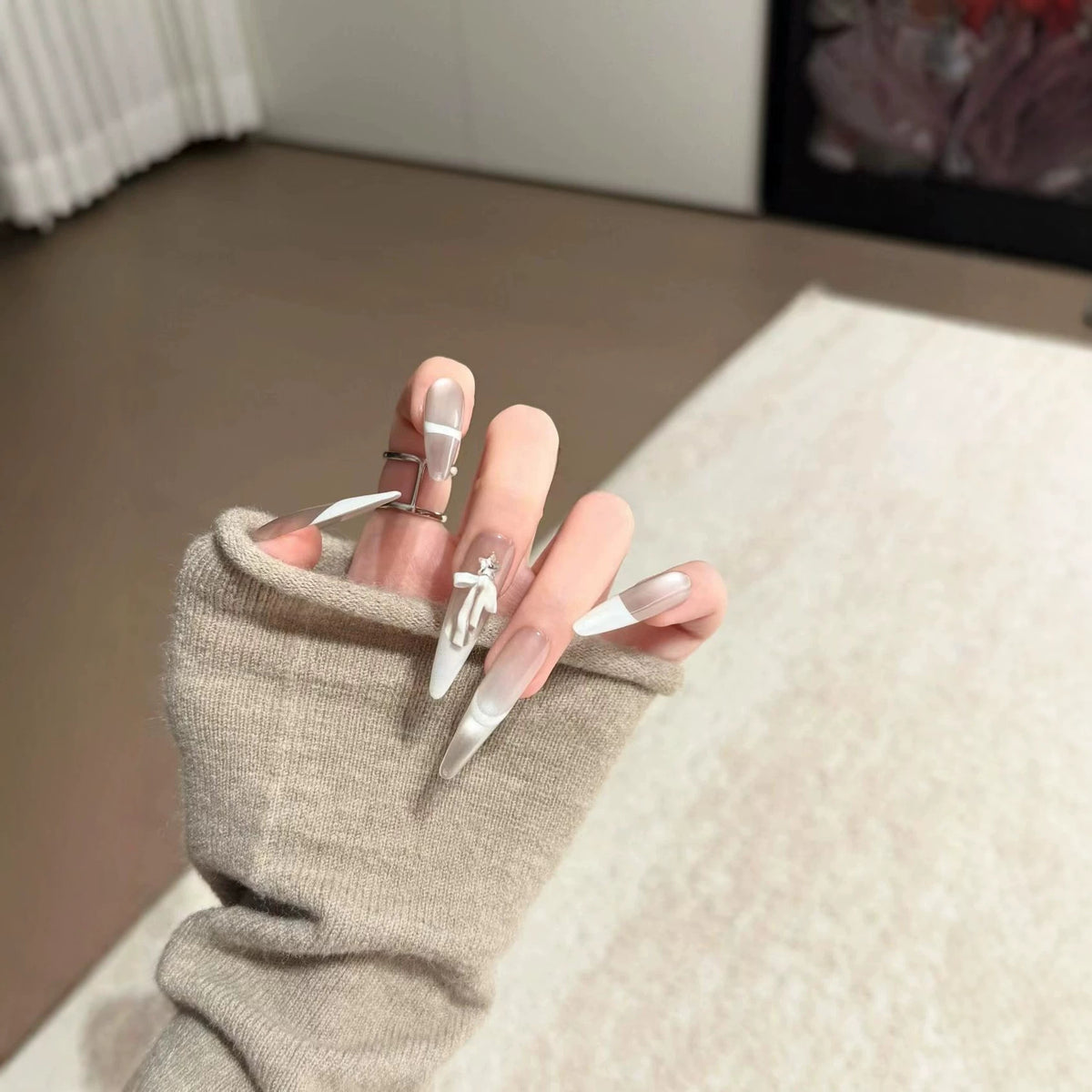 Elegante Lange Stiletto Press-On Nagelerweiterungen