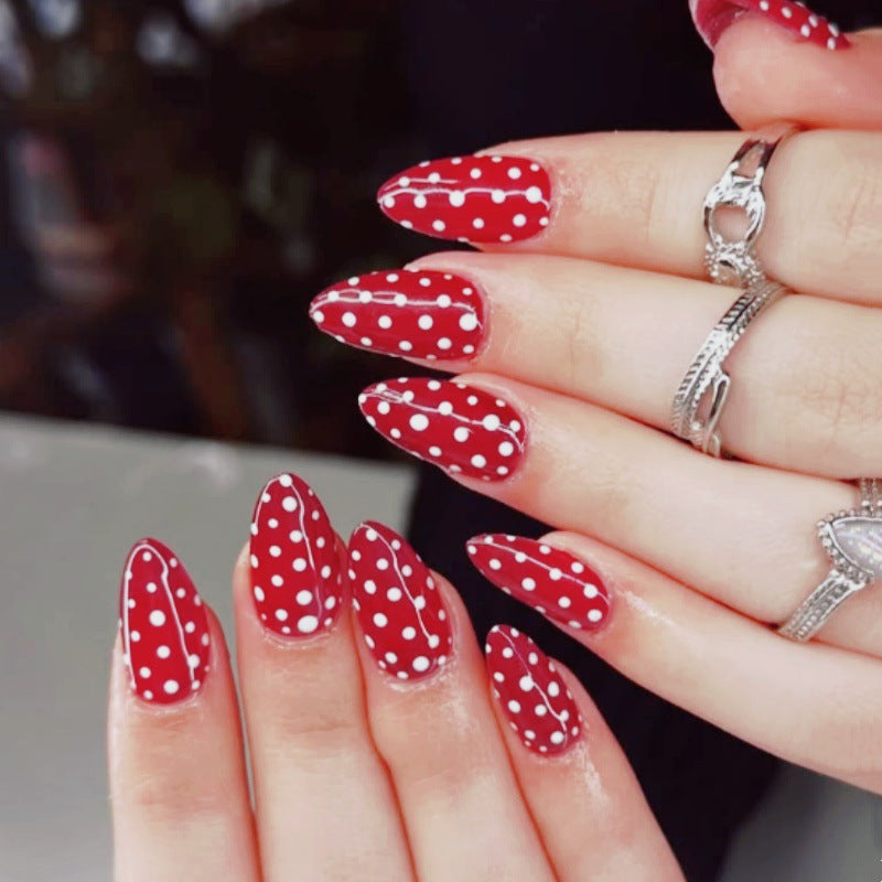 Premium Punkte Press-On Nagelset Brehn
