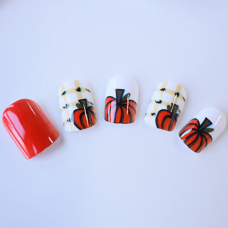 Festliche herbstliche Nagelkunst Brehn