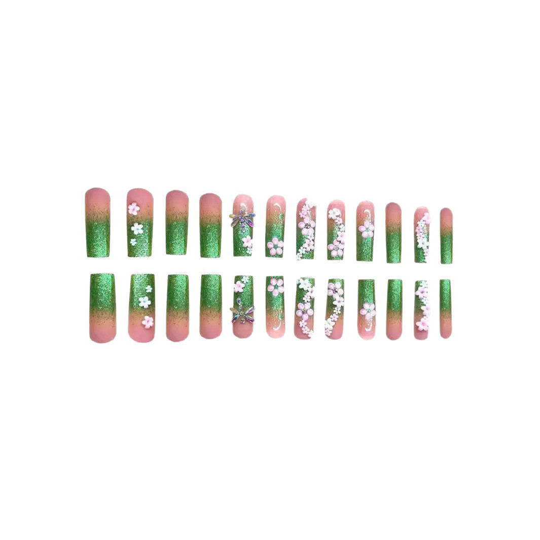 Blumenverzierter Press-On-Nagelset Brehn