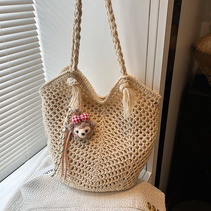 Geflochtene Strohtasche für den Strand