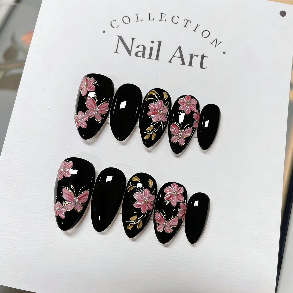 Künstlerische floral-verzierte Press-On Nagelkunst Brehn