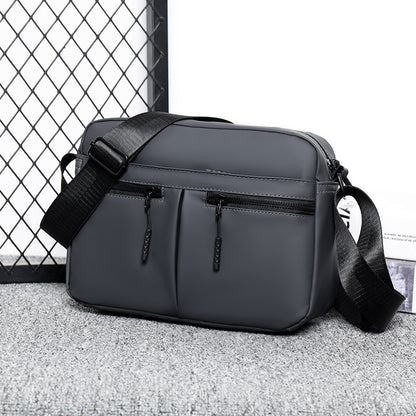 Schlanke Utility Crossbody Bag mit doppeltem Reißverschluss Brehn