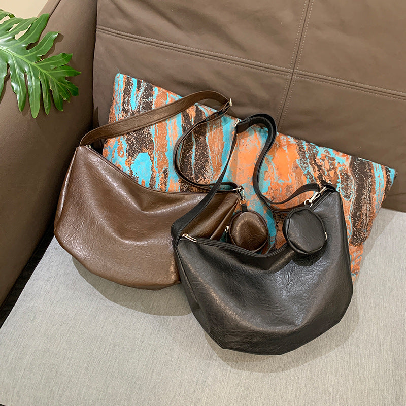 Lässige Schultern tote Tasche