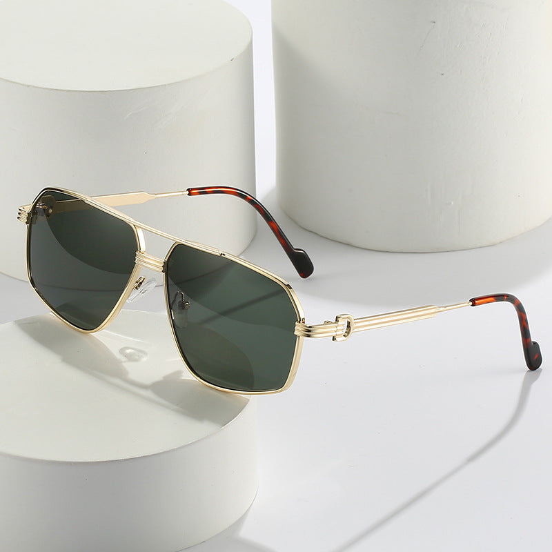 Stylische Rechteckige Brille Brehn