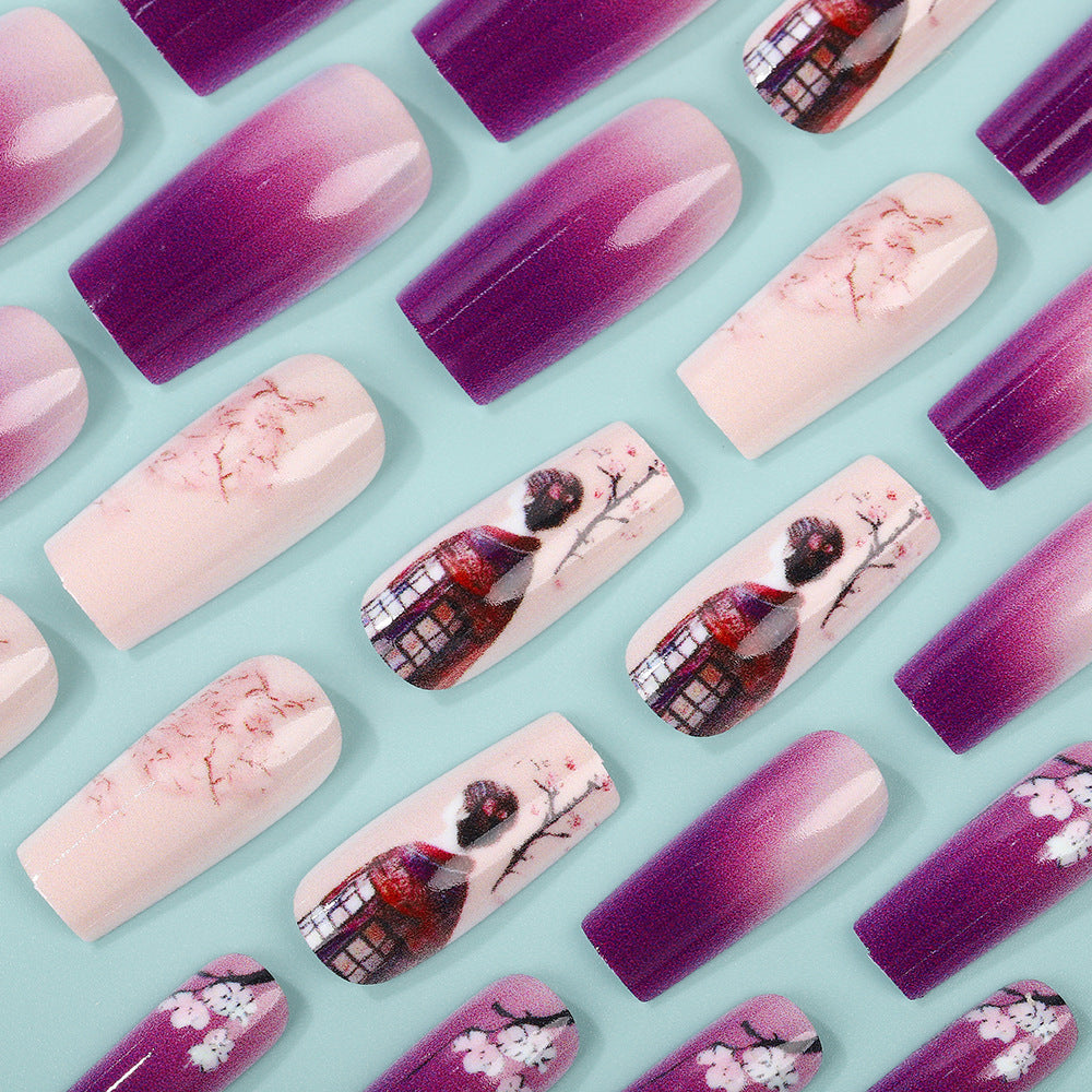 Elegantes Kunstnägel Set mit Ombre-Design und künstlerischen Akzenten Brehn