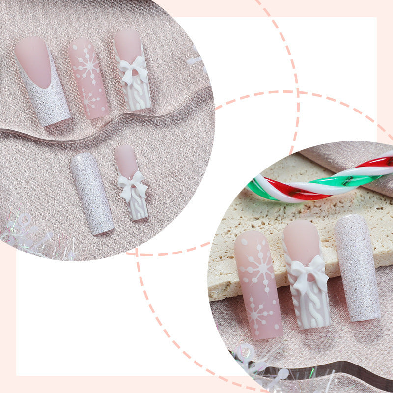 Kunstnagelset mit luxuriösem Glitzer- und floralen Akzenten Brehn