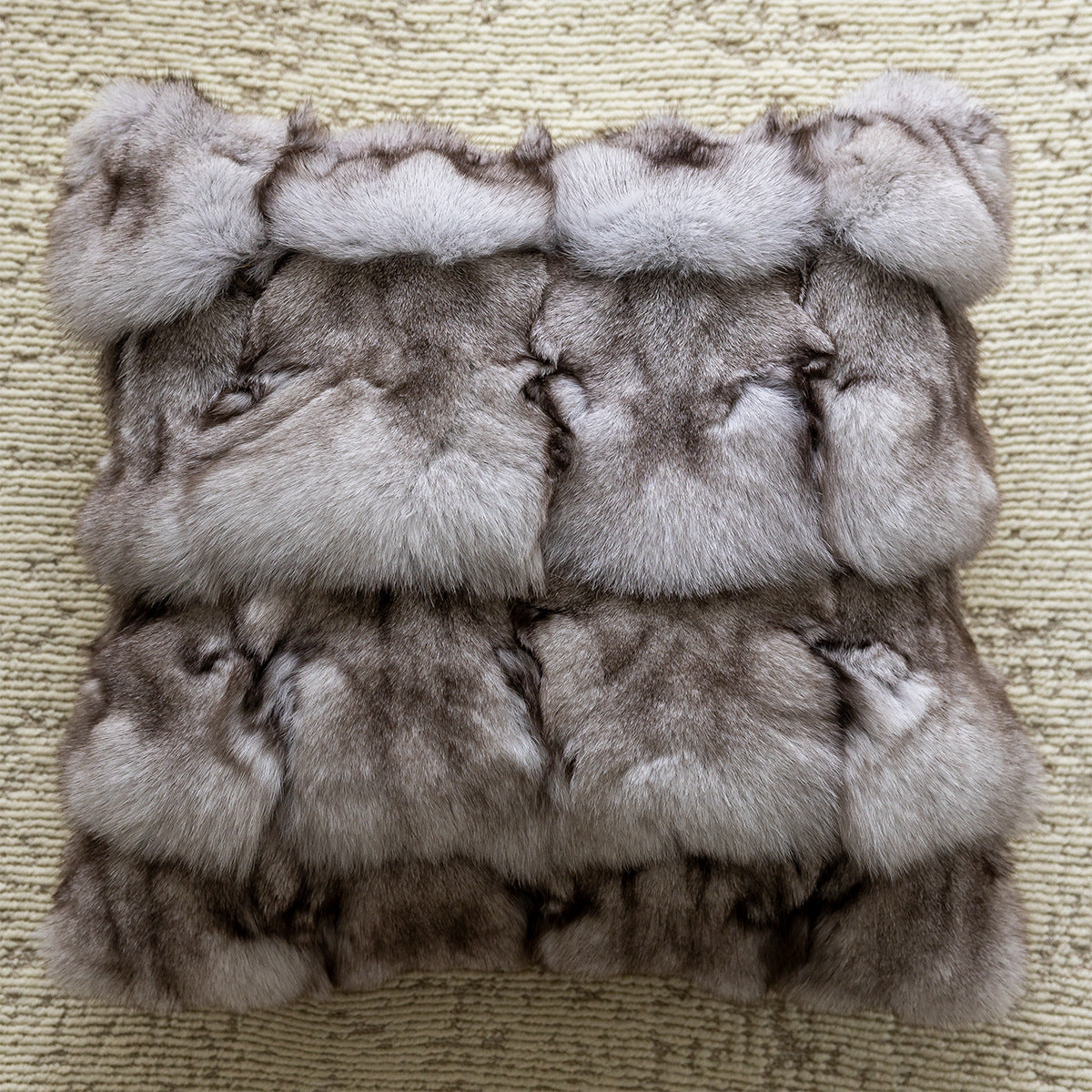 Luxuriöses Kissen mit Pantherdesign