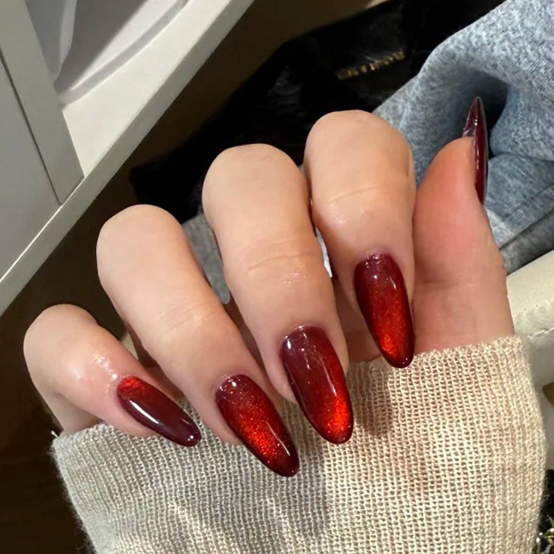 Elegantes Press-On-Nagelset mit Glitter- und Glanzfinish Brehn