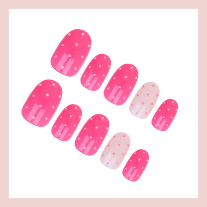 Kunstnagelset mit kreativen Punkten und eleganten Designs Brehn