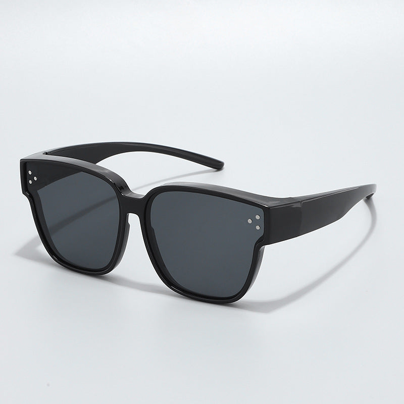 DamenModische Sonnenbrille im klaren Linien-Design mit hohem UV-Schutz Brehn