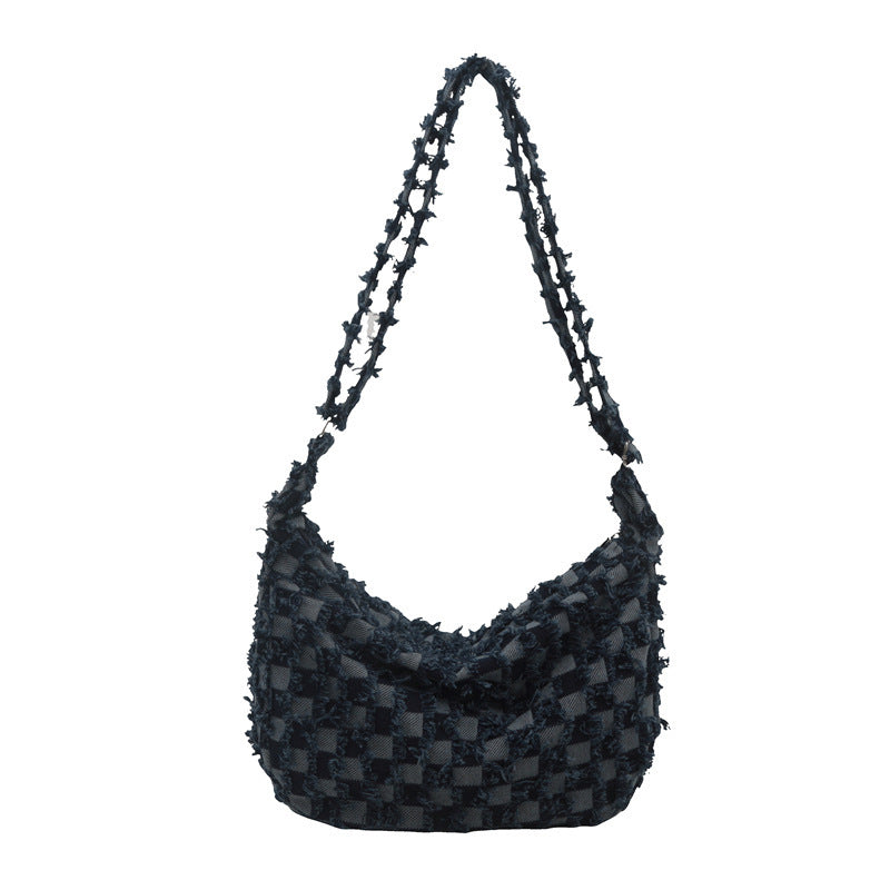 Texturierte gewebte Schultertasche