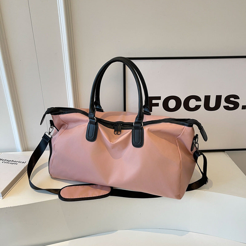 Elegant Gestaltete Reisetasche mit Multifunktionalen Innenfächern Brehn