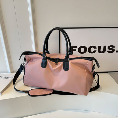 Elegant Gestaltete Reisetasche mit Multifunktionalen Innenfächern Brehn