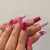 Kunstvolle Nagelkunst mit Glitzer-Details Brehn