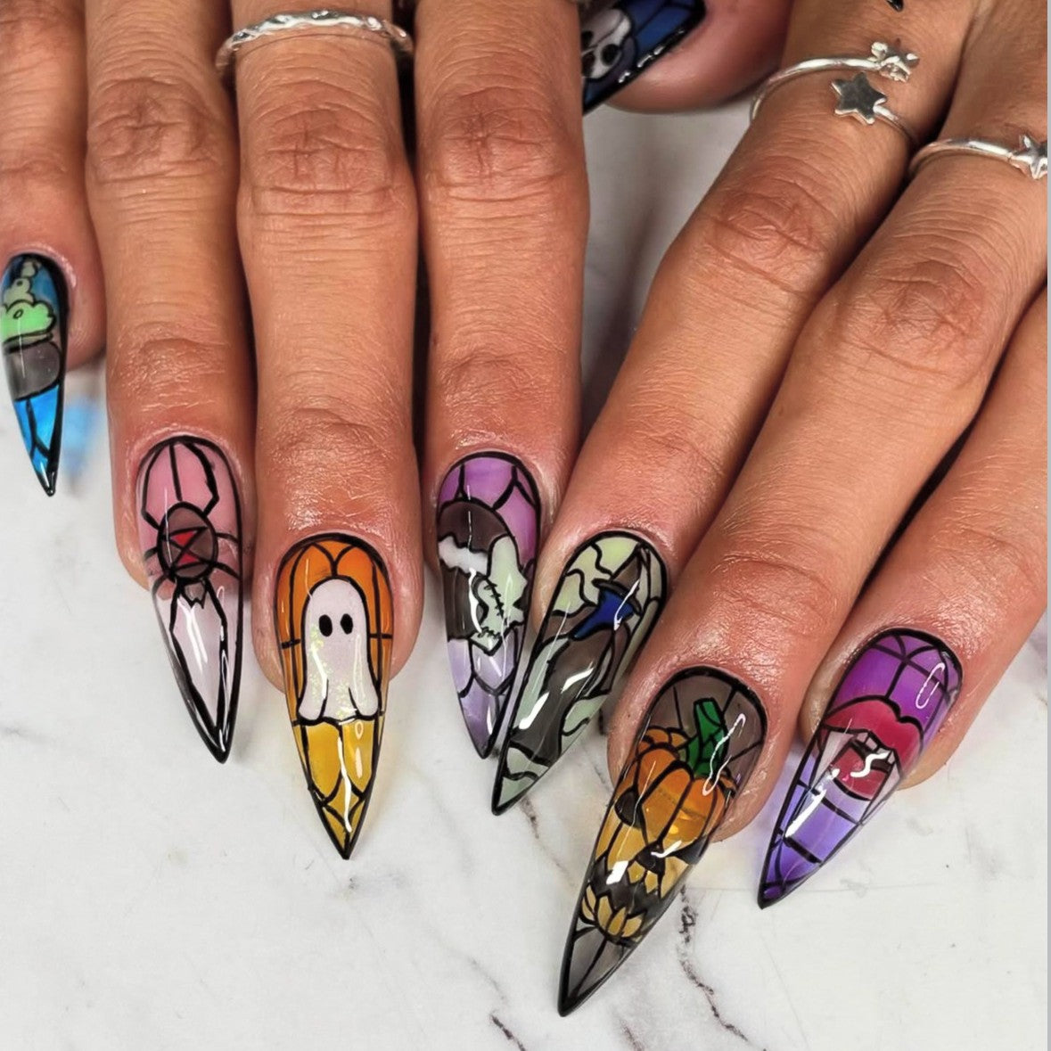 Künstlerische Halloween-Themen Stiletto Presse-On Nägel Brehn
