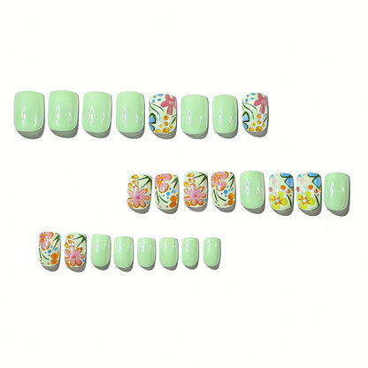Florale Kunst Nageldesign Brehn