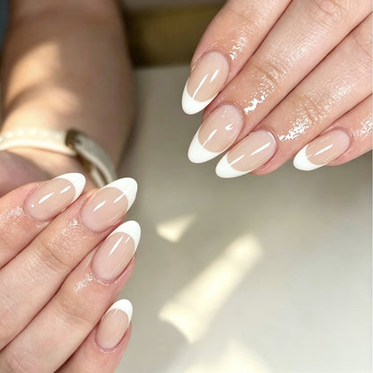 Glänzende French Tip Press-On Nägel