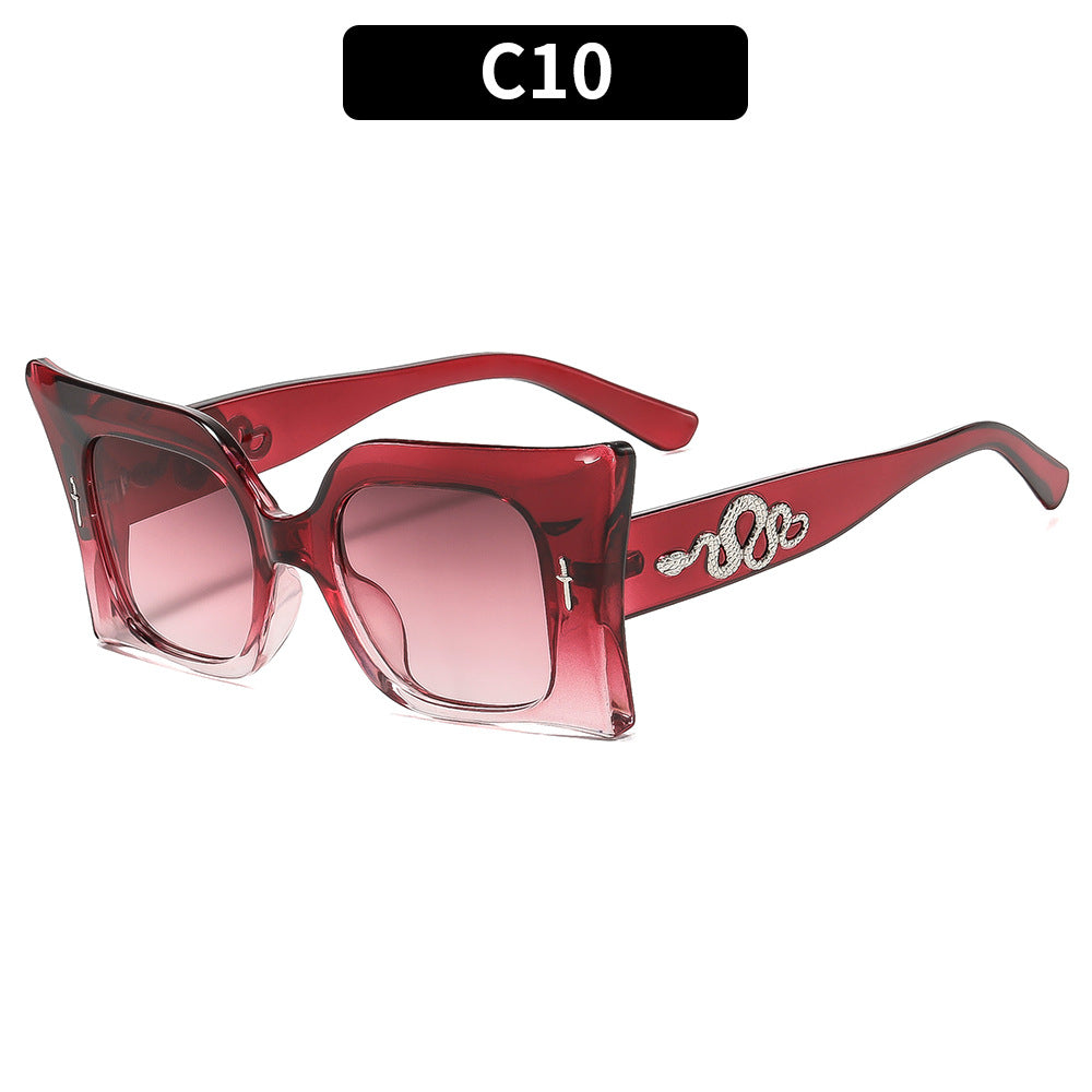Übergroße quadratische Sonnenbrille mit einzigartigem goldenen Schlangendetail