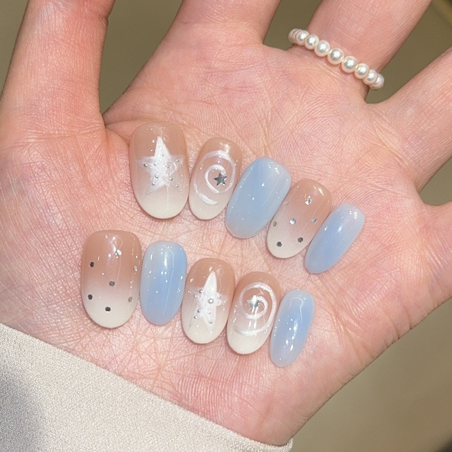Künstliche Nagelspitzen Im Funkelnden Sternen-Design Brehn