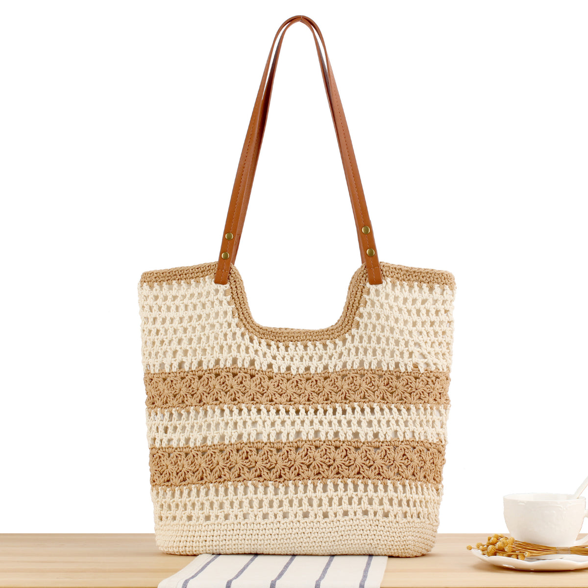 Handtasche Aus Geflochtenem Makramee mit Robusten Lederriemen Brehn