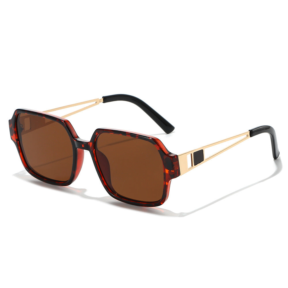 Chic Übergroße Quadratische Sonnenbrille mit Dekorativen Akzenten Brehn